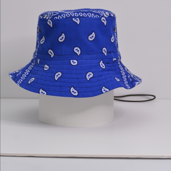 Bucket Hats w/ String Bandana Print Unisex - Picture 3 of 16